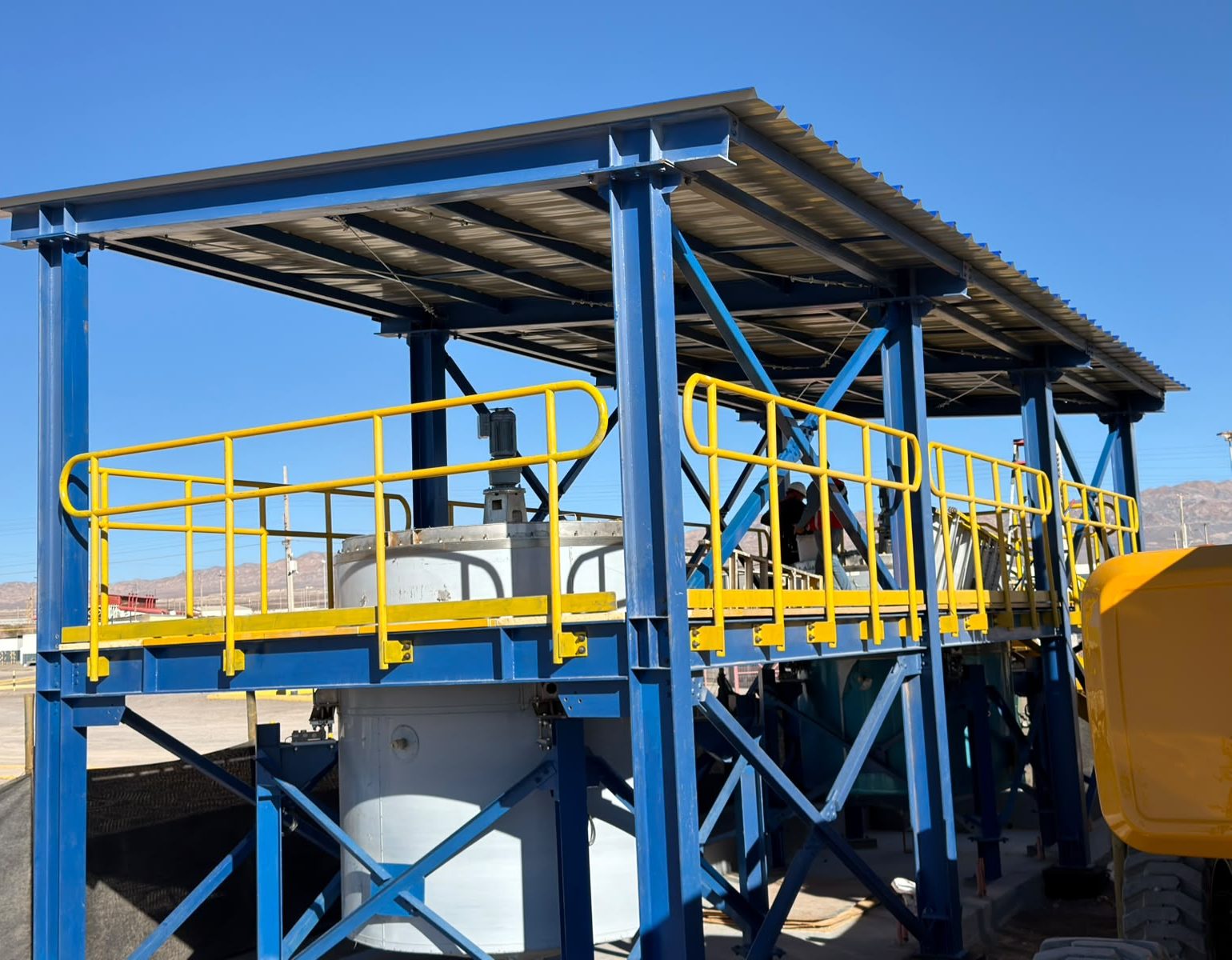 Montaje de estructura metálica
